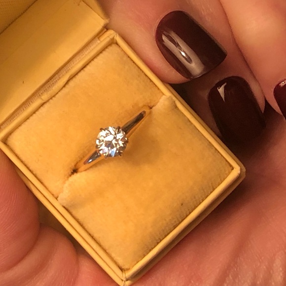 Victorian engagement ring with box - Picture 5 of 15